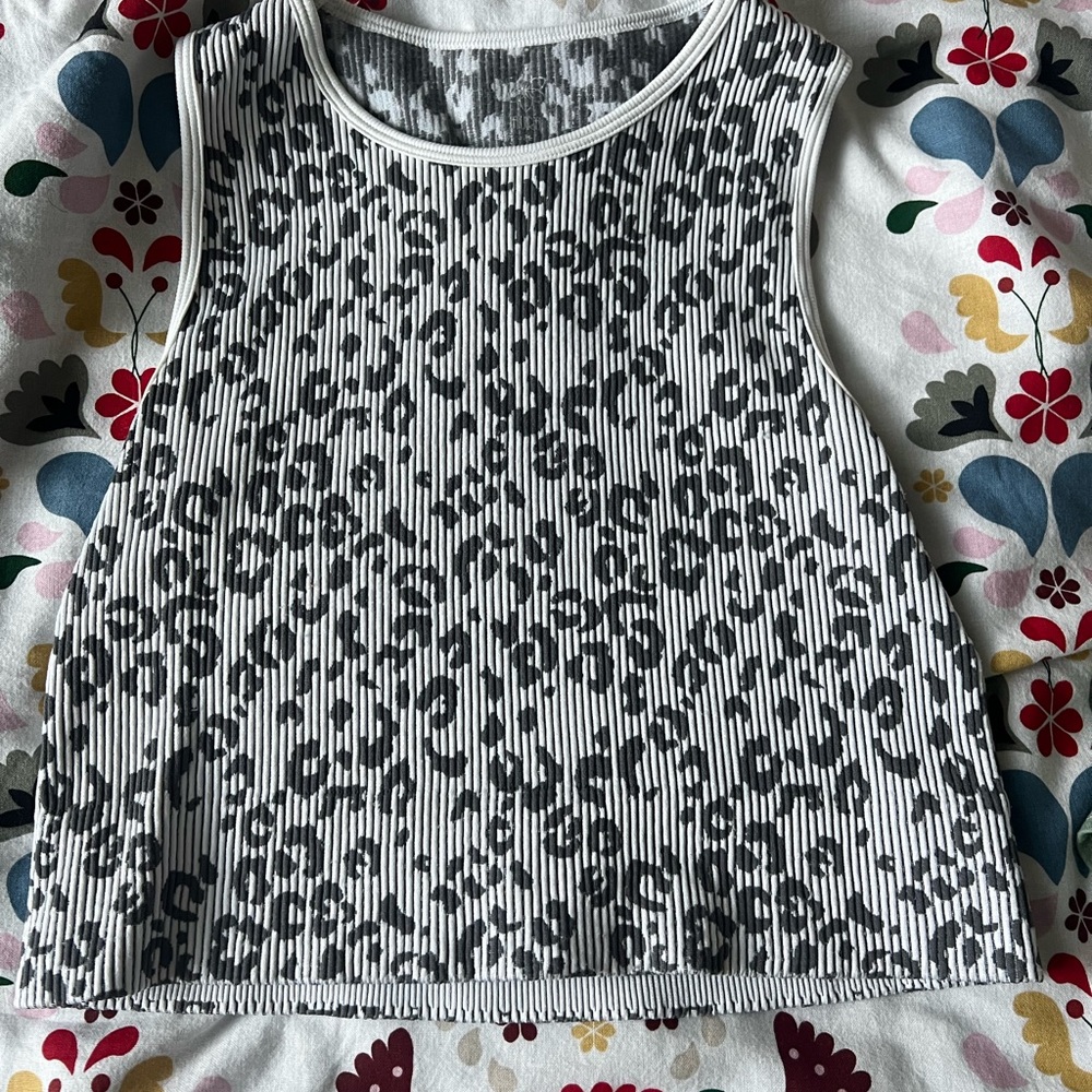 White Cheetha Print Crop Top